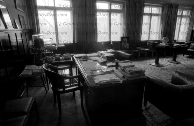 МУЗЕЙ Петра Леонидовича и Анны Алексеевны Капиц в фотографиях Валерия Генде-Роте.